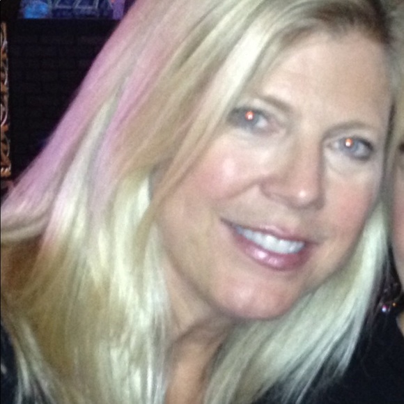 Meet your Posher, Linda - Picture 1 of 1